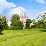 Hébergement de vacances Moyvannan Castle On 7 Acres