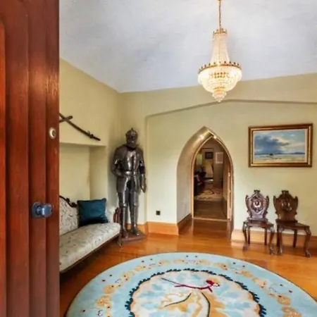 Semesterbostad Moyvannan Castle On 7 Acres Roscommon