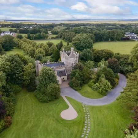 Moyvannan Castle On 7 Acres * Roscommon