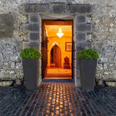 Semesterbostad Moyvannan Castle On 7 Acres Roscommon