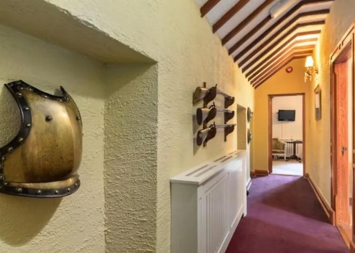 Moyvannan Castle On 7 Acres Roscommon