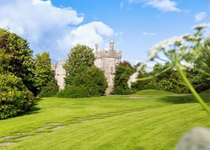 Dom wakacyjny Moyvannan Castle On 7 Acres